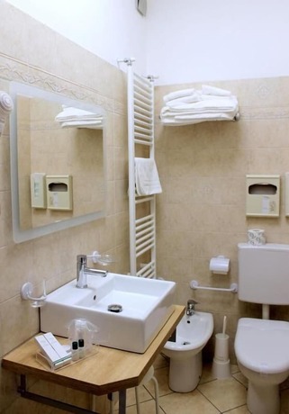 Imagen de la habitación del Hotel City, Chivasso. Foto 12