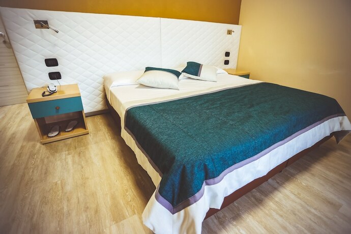 Imagen de la habitación del Hotel City, Chivasso. Foto 14
