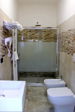 Imagen de la habitación del Hotel City, Chivasso. Foto 15