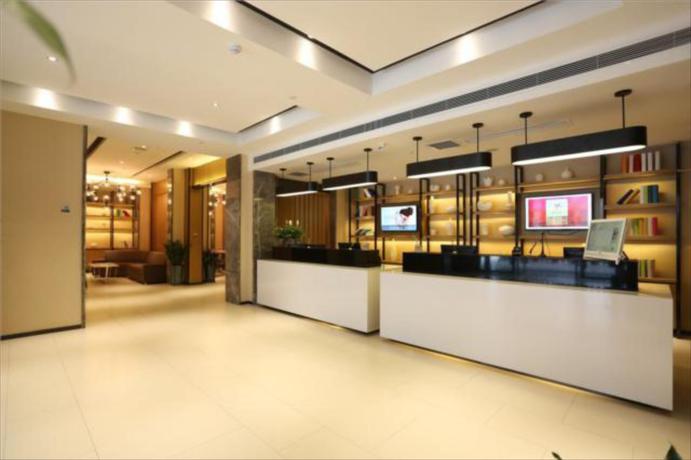 Imagen general del Hotel City Comfort Inn Changsha Jingwanzi. Foto 3