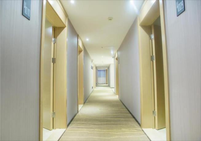 Imagen general del Hotel City Comfort Inn Chibi Walking Street. Foto 2