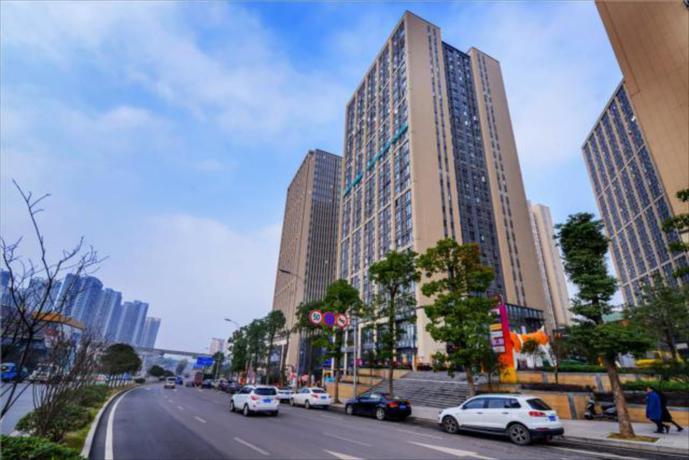 Imagen general del Hotel City Comfort Inn Chongqing Banan Wanda Plaza. Foto 4