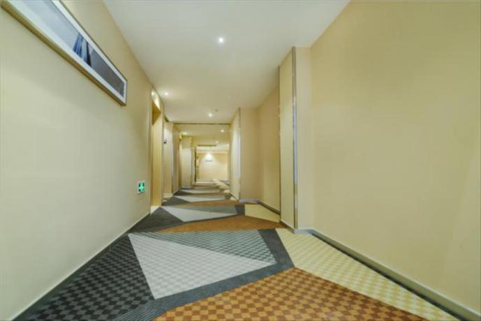 Imagen general del Hotel City Comfort Inn Chongqing Daping Xiaojiawan. Foto 2