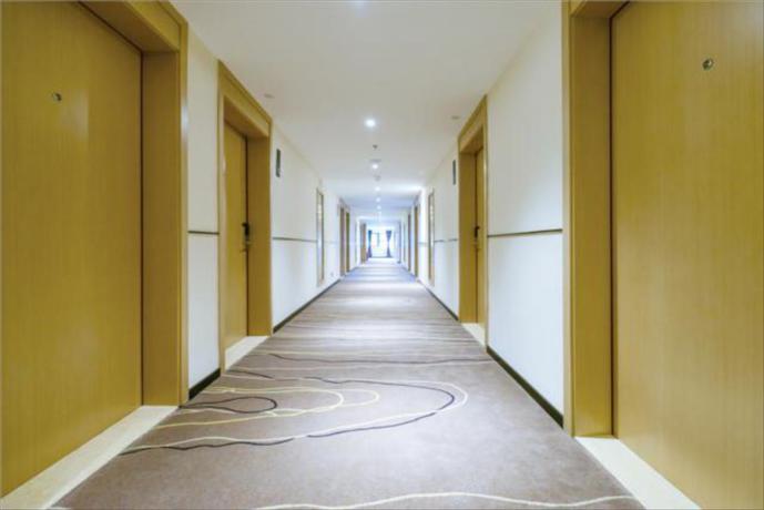 Imagen general del Hotel City Comfort Inn Chongqing Huangguan Dafuti. Foto 2