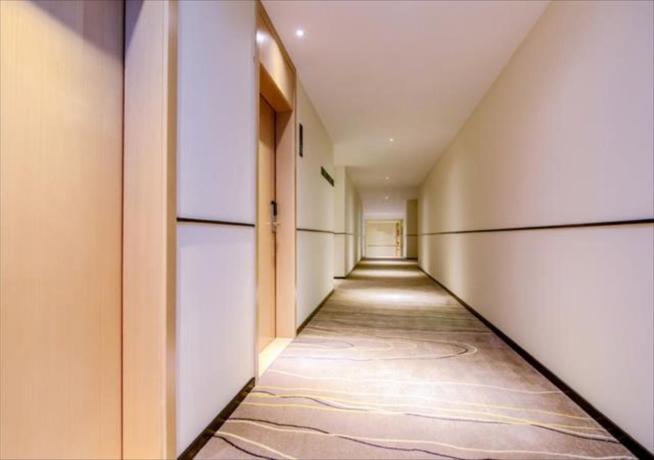 Imagen general del Hotel City Comfort Inn Chongqing Nanping Light Rail Stat. Foto 2