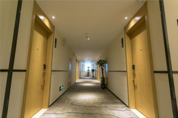 Imagen general del Hotel City Comfort Inn Ganzhou Xinfeng Railway Station Y. Foto 2