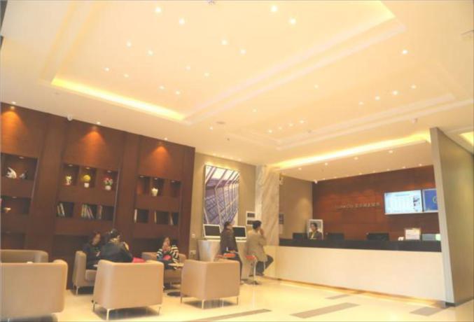 Imagen general del Hotel City Comfort Inn Guangzhou Baiyunbao. Foto 2