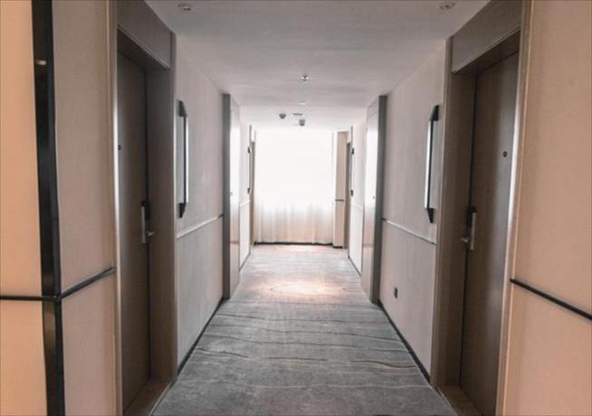 Imagen general del Hotel City Comfort Inn Guigang Hecheng Wanda Plaza. Foto 2