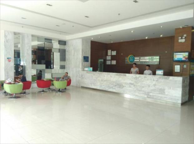 Imagen general del Hotel City Comfort Inn Guigang Shiji Square Wanda Plaza. Foto 3