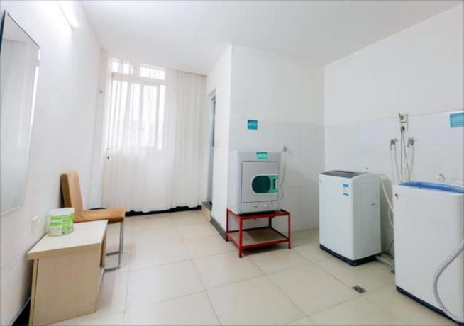 Imagen general del Hotel City Comfort Inn Guigang Tangren Street. Foto 5