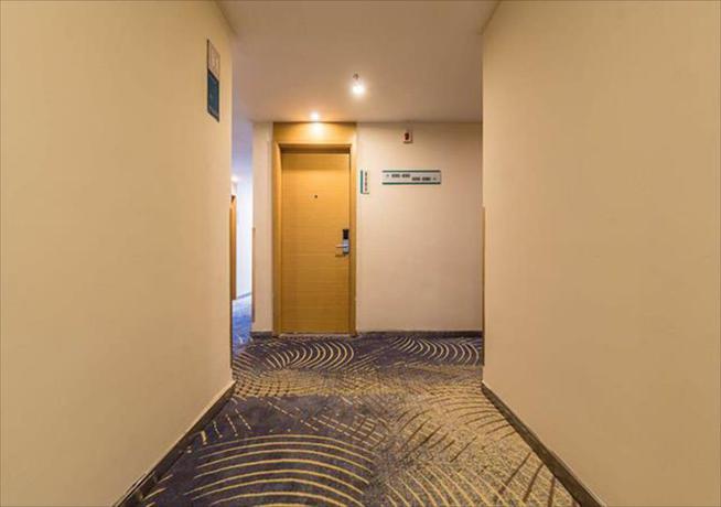 Imagen general del Hotel City Comfort Inn Haikou Wanghai International Square. Foto 2