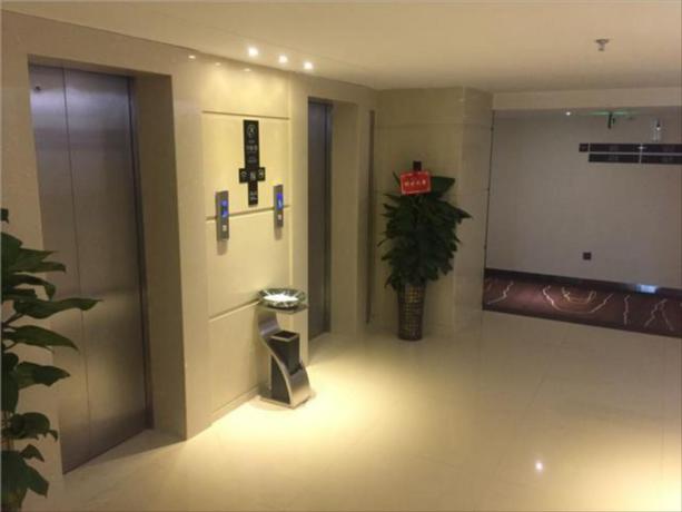 Imagen general del Hotel City Comfort Inn Hengyang Jiefang Avenue Jinxiu Mi. Foto 2