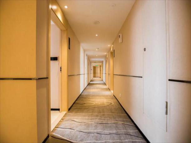 Imagen general del Hotel City Comfort Inn Heyuan Jianji Shopping Centre. Foto 2