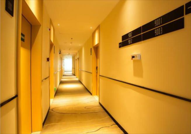 Imagen general del Hotel City Comfort Inn Hezhou Avenue. Foto 3