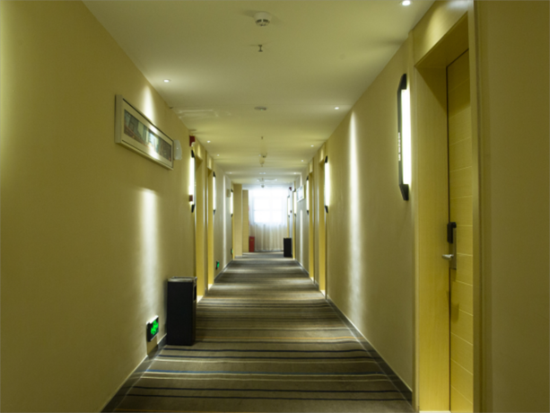 Imagen general del Hotel City Comfort Inn Huanggang Huangzhou Avenue. Foto 2