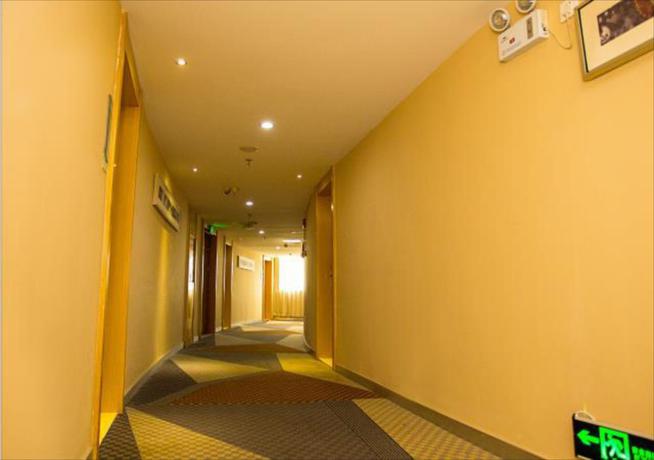 Imagen general del Hotel City Comfort Inn Huanggang Macheng City Macheng Sq. Foto 3