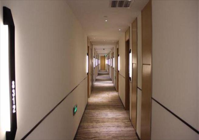 Imagen general del Hotel City Comfort Inn Jinzhou Bohai University Wanda Pl. Foto 2