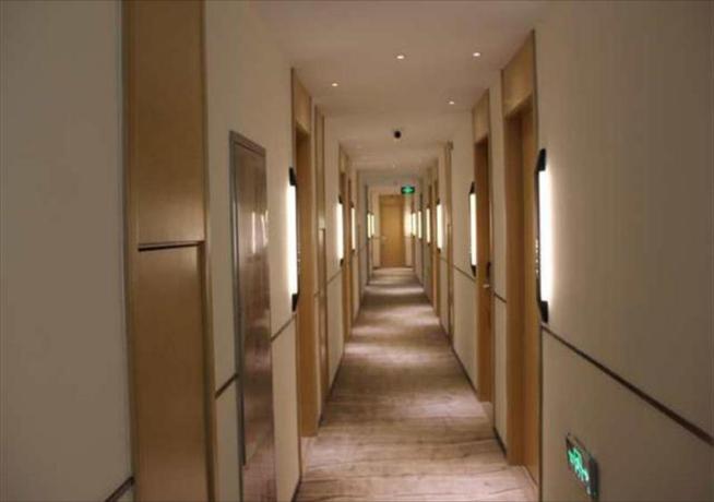 Imagen general del Hotel City Comfort Inn Jinzhou Bohai University Wanda Pl. Foto 3