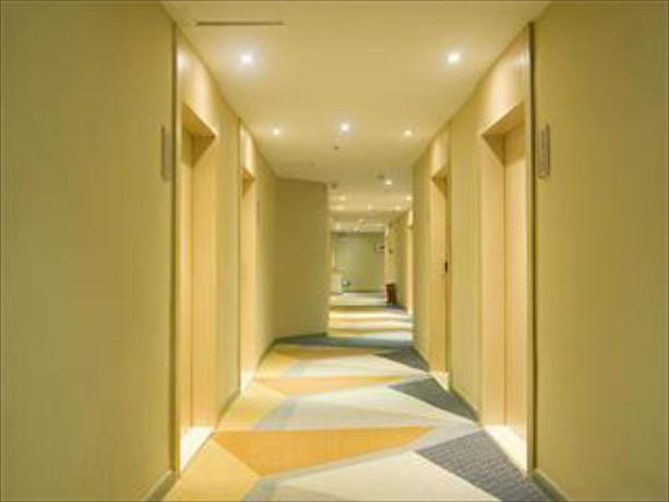 Imagen general del Hotel City Comfort Inn Maoming Xuefu. Foto 2