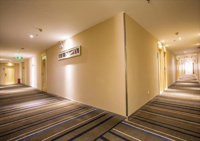 Imagen general del Hotel City Comfort Inn Nanning Langdong Changhu. Foto 3