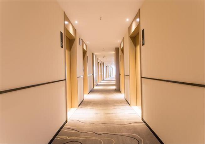 Imagen general del Hotel City Comfort Inn Qizhou New Bus Terminal. Foto 2