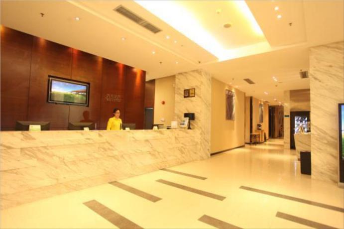 Imagen general del Hotel City Comfort Inn Shenzhen Longhua Bus Station Qing. Foto 3