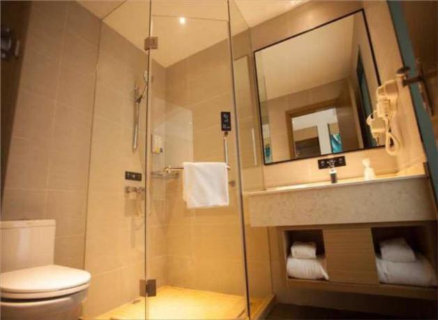 Imagen general del Hotel City Comfort Inn Wuhan Baishazhou Fenghuo. Foto 4