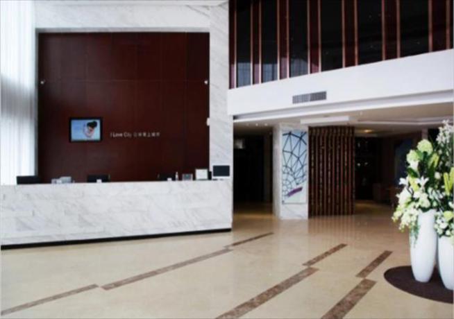 Imagen general del Hotel City Comfort Inn Wuhan Fengshu Er Road Baijin Mansion. Foto 3