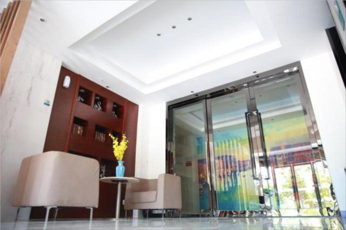 Imagen general del Hotel City Comfort Inn Wuhan Guanggu Minzhu Avenue NO.1. Foto 3