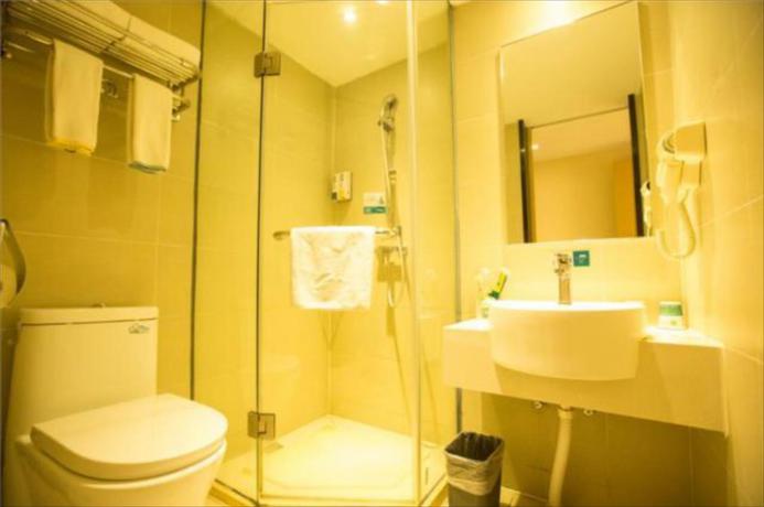 Imagen general del Hotel City Comfort Inn Wuhan Guanggu Pedestrian Street M. Foto 4