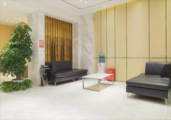 Imagen general del Hotel City Comfort Inn Wuhan Guanggu Textile University. Foto 3