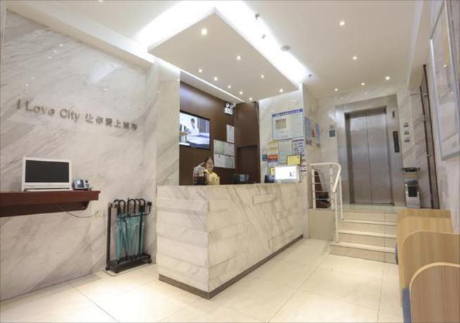 Imagen general del Hotel City Comfort Inn Wuhan Jianghan Road Pedestrian St. Foto 3