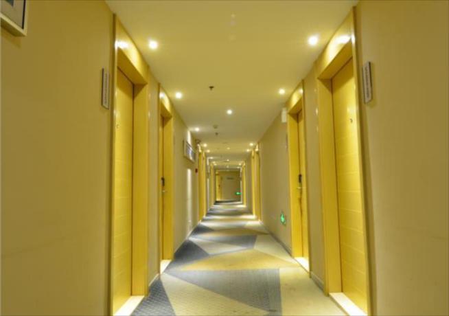 Imagen general del Hotel City Comfort Inn Wuhan Julong Avenue Metro Station. Foto 2