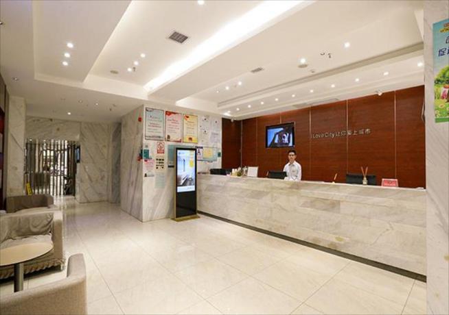 Imagen general del Hotel City Comfort Inn Wuhan Shuiguohu Street. Foto 3