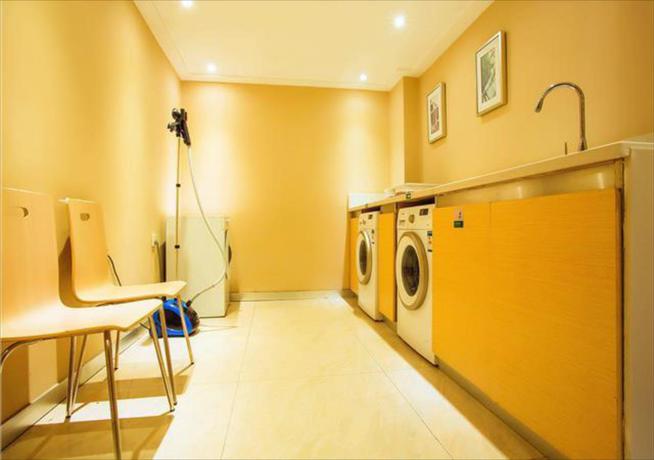 Imagen general del Hotel City Comfort Inn Wuzhou Bus Station. Foto 5