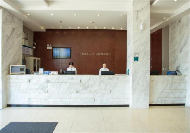 Imagen general del Hotel City Comfort Inn Xiangyang Shenzhen Industrial Par. Foto 2