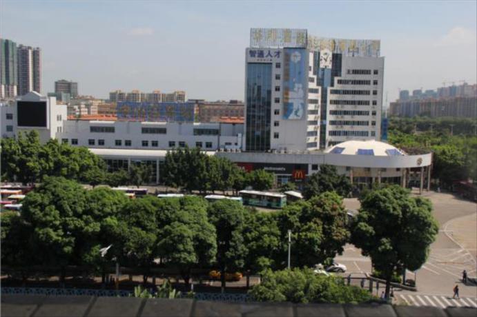 Imagen general del Hotel City Comfort Inn Zhongshan Bus Terminal. Foto 1
