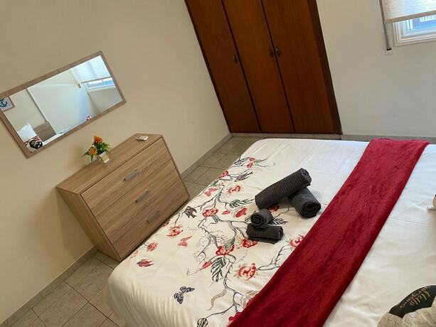 Imagen de la habitación del Hotel City Comfortable Apartment. Foto 8