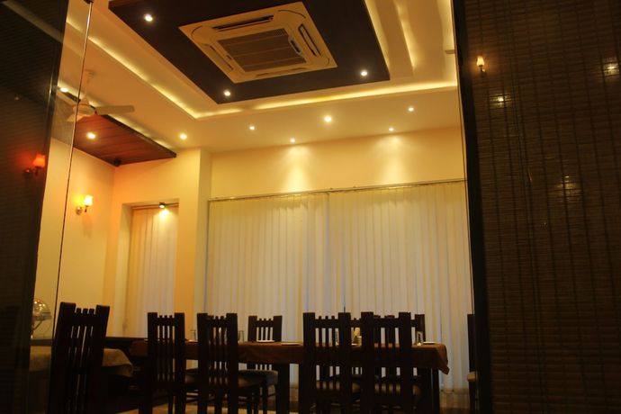 Imagen del bar/restaurante del Hotel City Connect By Downtown. Foto 6