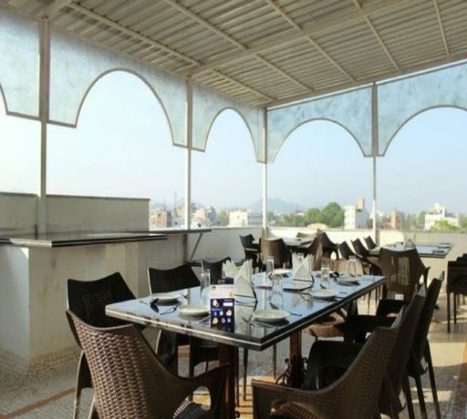Imagen del bar/restaurante del Hotel City Connect By Downtown. Foto 7