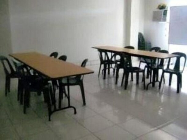 Imagen del bar/restaurante del Hotel City Corporate Inn. Foto 10