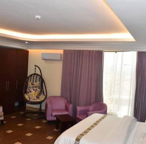 Imagen de la habitación del Hotel City Cruz. Foto 9