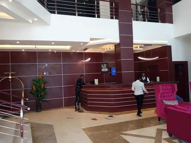 Imagen de los interiores del Hotel City Cruz. Foto 17