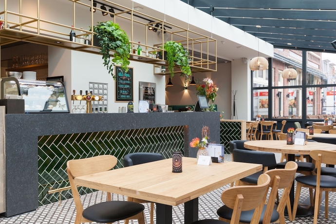 Imagen del bar/restaurante del Hotel City De Jonge. Foto 3