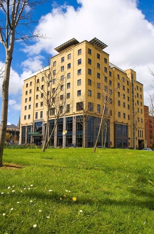 Imagen de los exteriores del Hotel City Derry. Foto 6