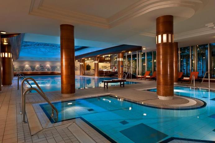 Imagen de la piscina del Hotel City Dresden Radebeul. Foto 17
