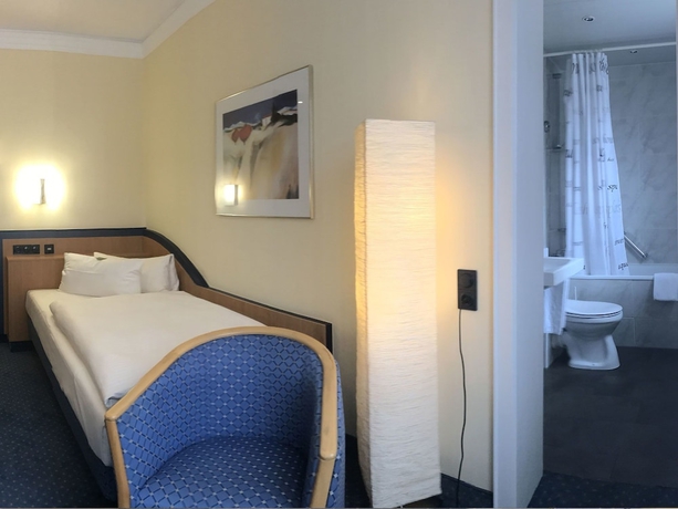 Imagen de la habitación del Hotel City D&uuml;sseldorf. Foto 5