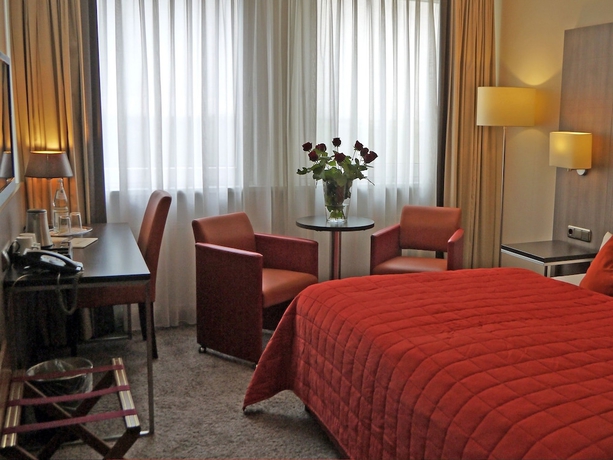 Imagen de la habitación del Hotel City D&uuml;sseldorf. Foto 8
