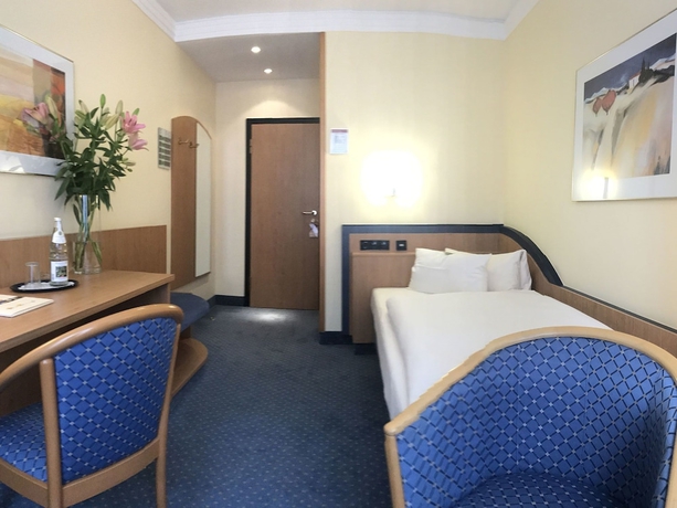 Imagen de la habitación del Hotel City D&uuml;sseldorf. Foto 10