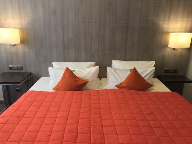 Imagen de la habitación del Hotel City D&uuml;sseldorf. Foto 12